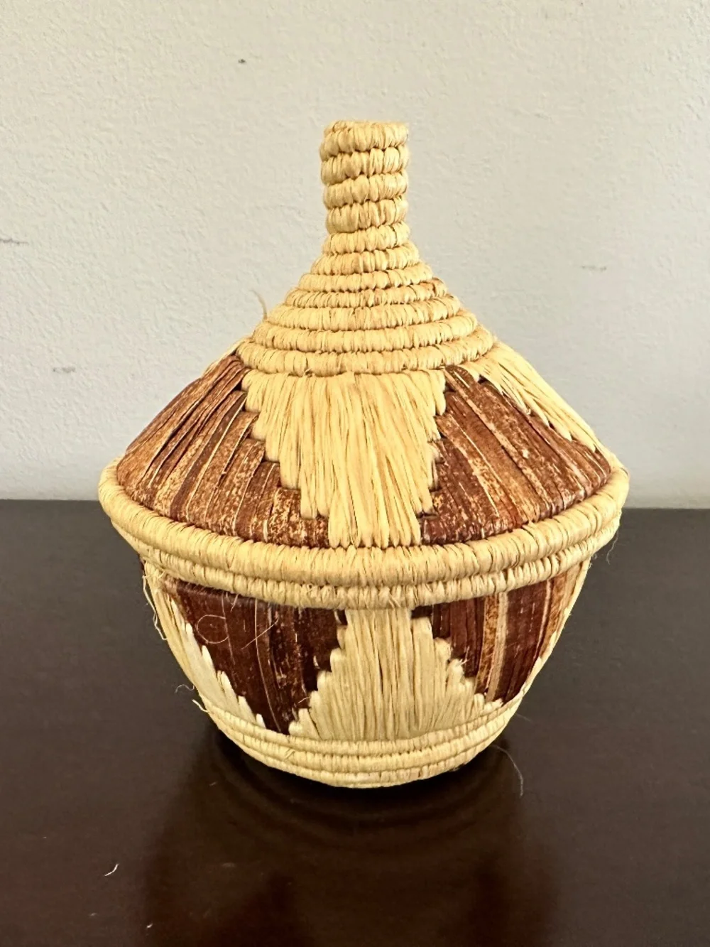 Vintage Coiled Lidded Handwoven Raffia Basket African Tribal 6” Decorative